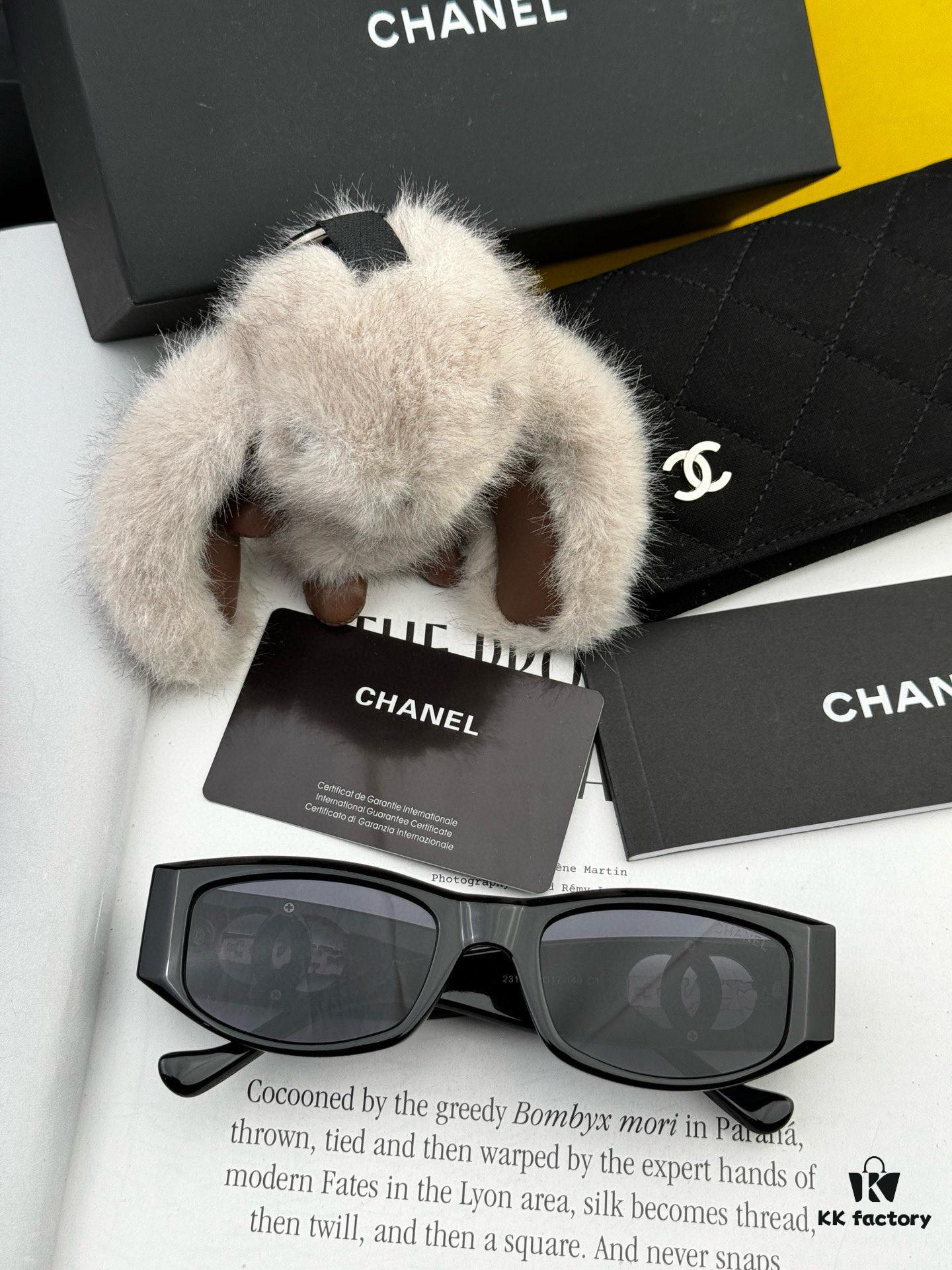 Chanel Oversized Square Sunglasses Classic Frame Design, Universal Fit for All Face Shapes, Polarized UV-Protective Lenses, Suitable with Coats or Dresses, Stylish and Elegant - Model: CH9231