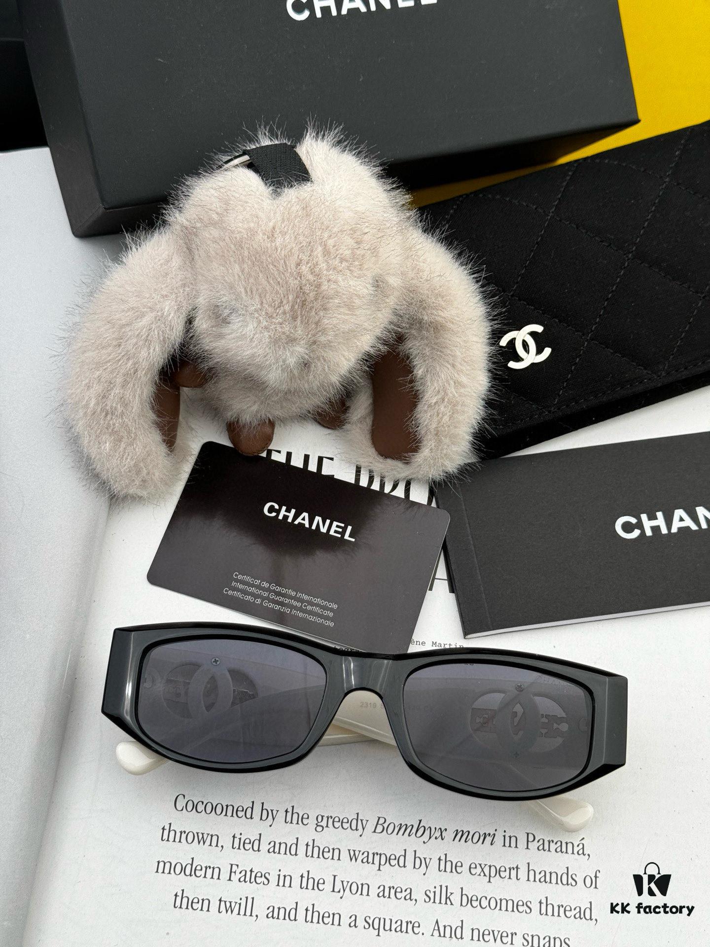 Chanel Oversized Square Sunglasses Classic Frame Design, Universal Fit for All Face Shapes, Polarized UV-Protective Lenses, Suitable with Coats or Dresses, Stylish and Elegant - Model: CH9231