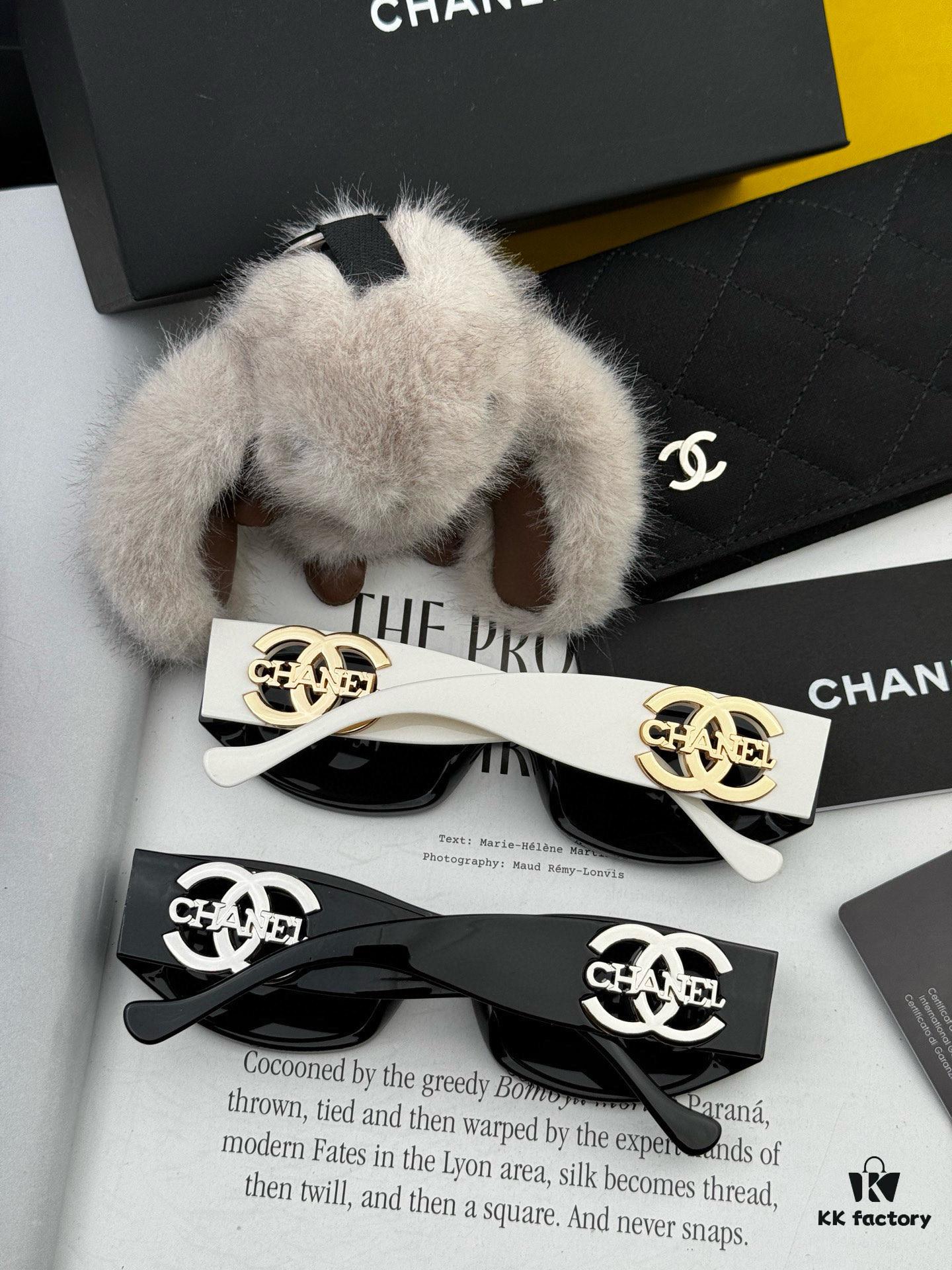 Chanel Oversized Square Sunglasses Classic Frame Design, Universal Fit for All Face Shapes, Polarized UV-Protective Lenses, Suitable with Coats or Dresses, Stylish and Elegant - Model: CH9231