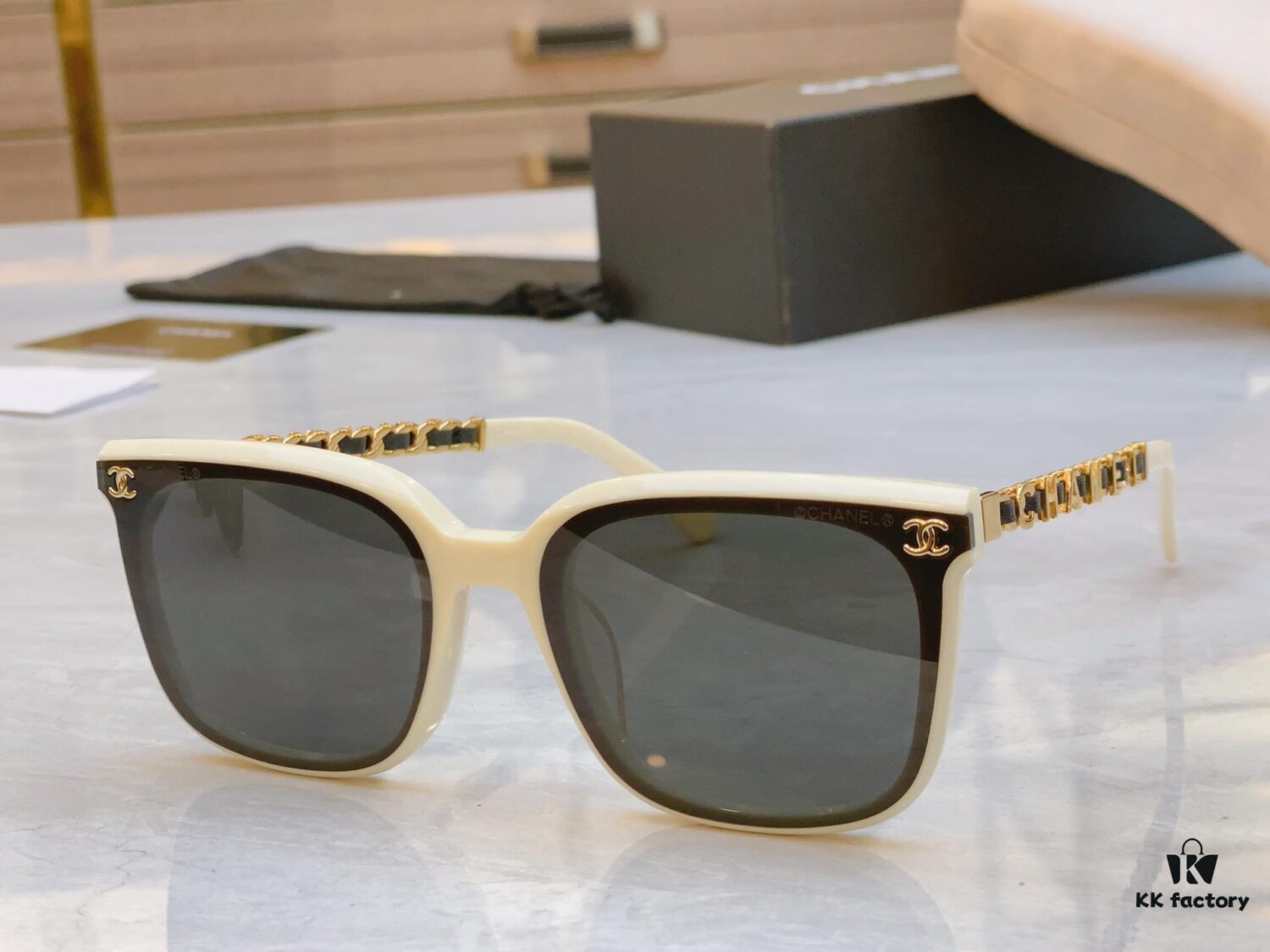 CHANE* New Model Sunglasses, MODEL: CH8021, SIZE: 65-17-145