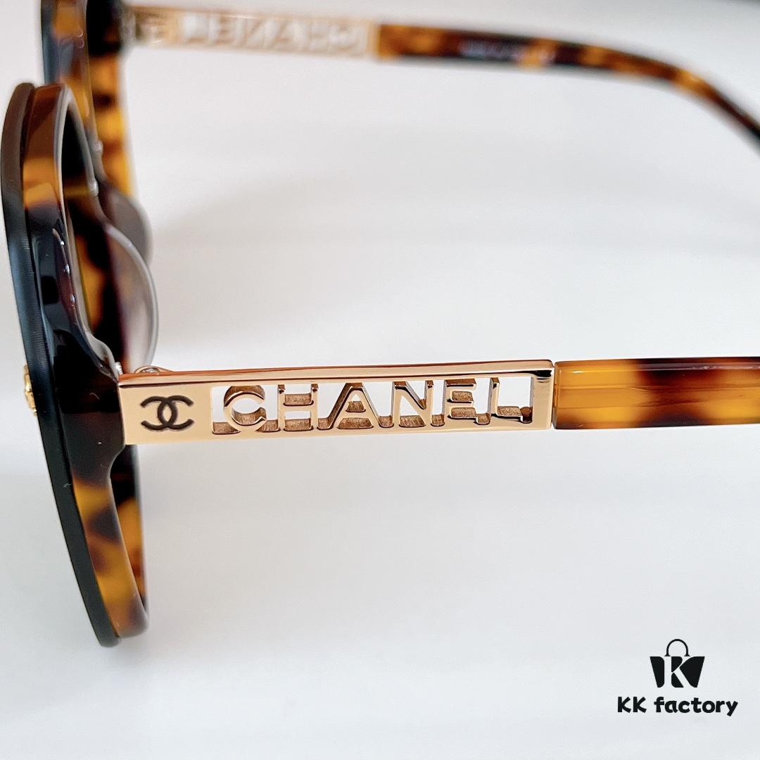 125 CHANE* MODEL: 5539-S SIZE: 61□16-140 Sunglasses