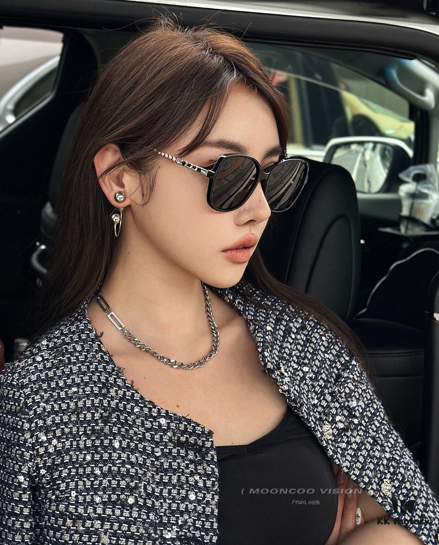 New CHANEL Pearl Sunglasses
