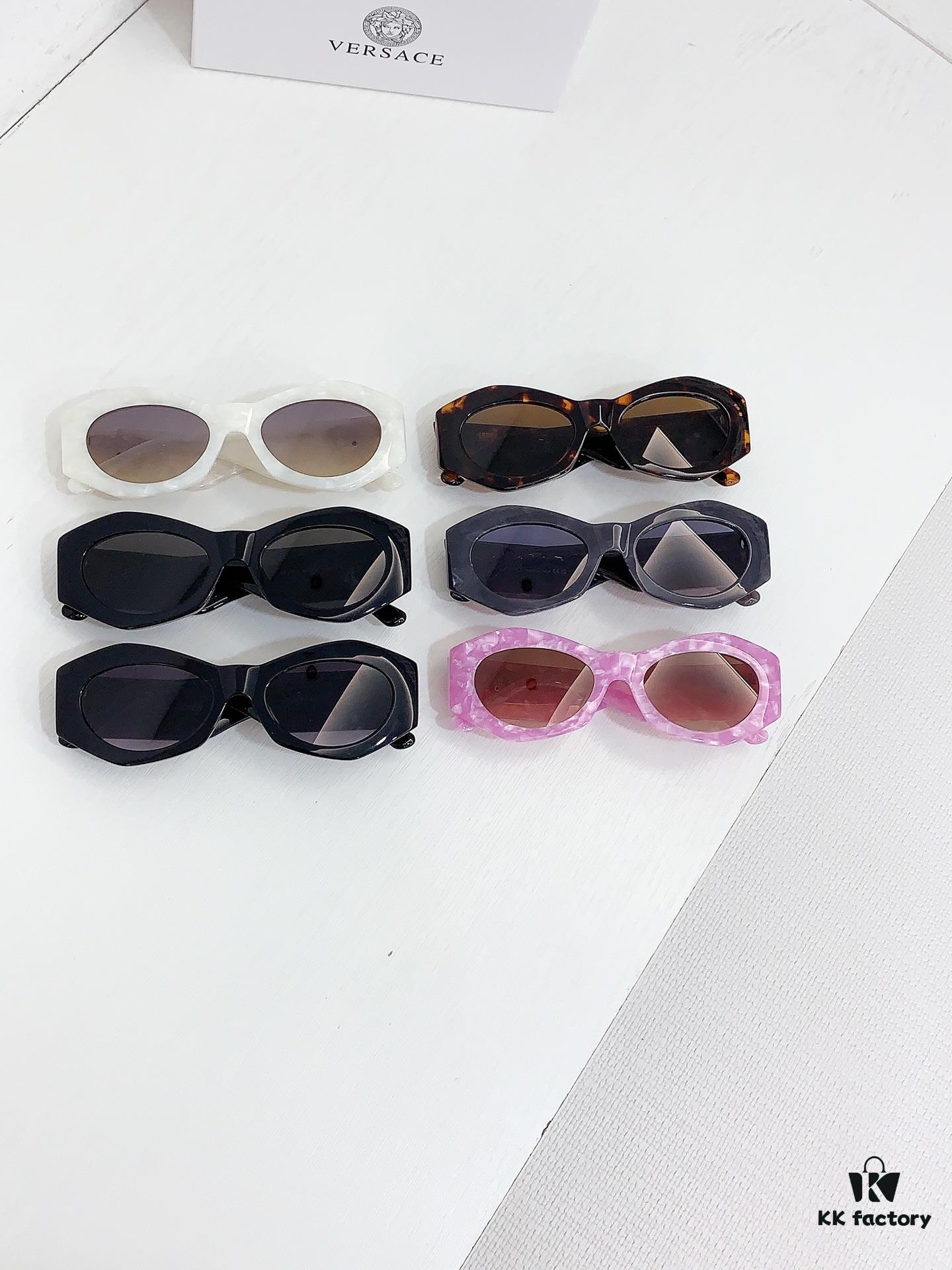 135 VERSACE MOD: VE422/E Size: 51□21 145 Sunglasses