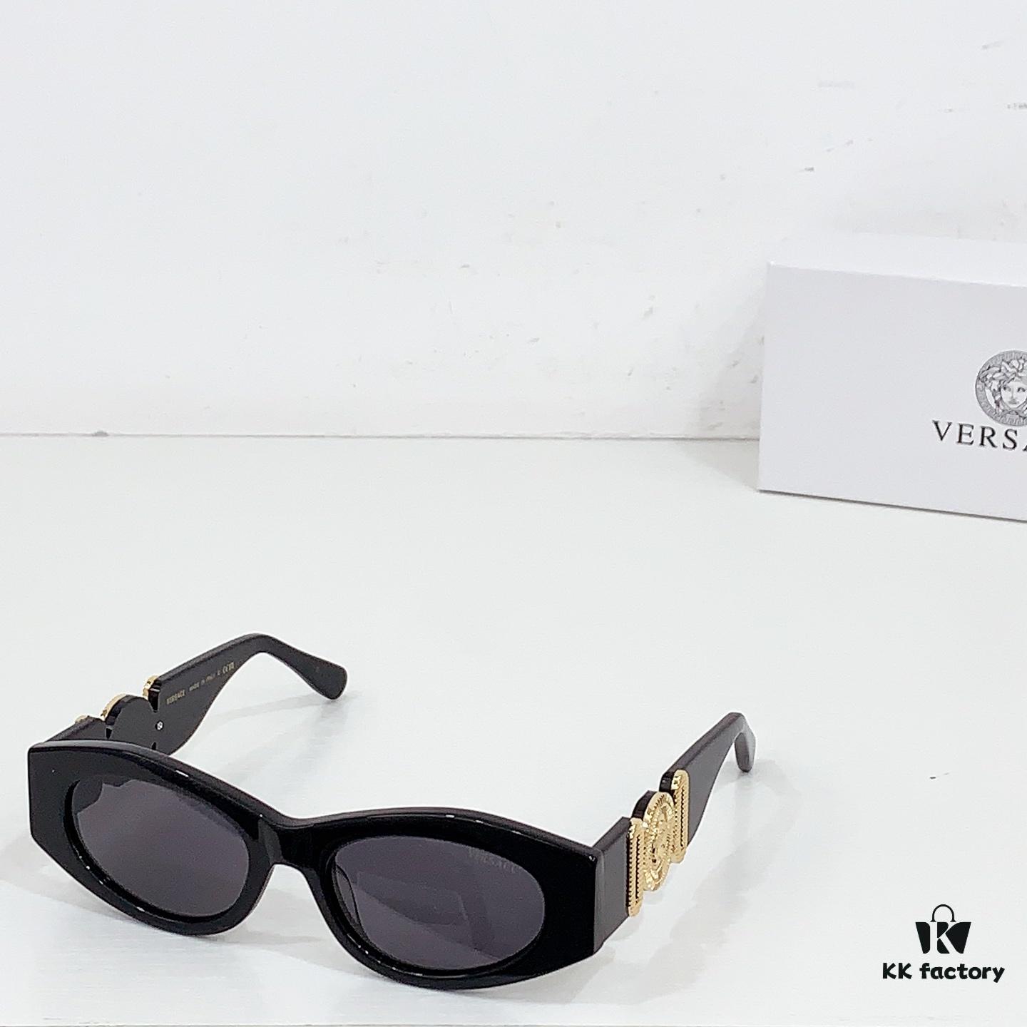 135 VERSACE MODEL: VE4478OU SIZE: 52-19-148 Sunglasses