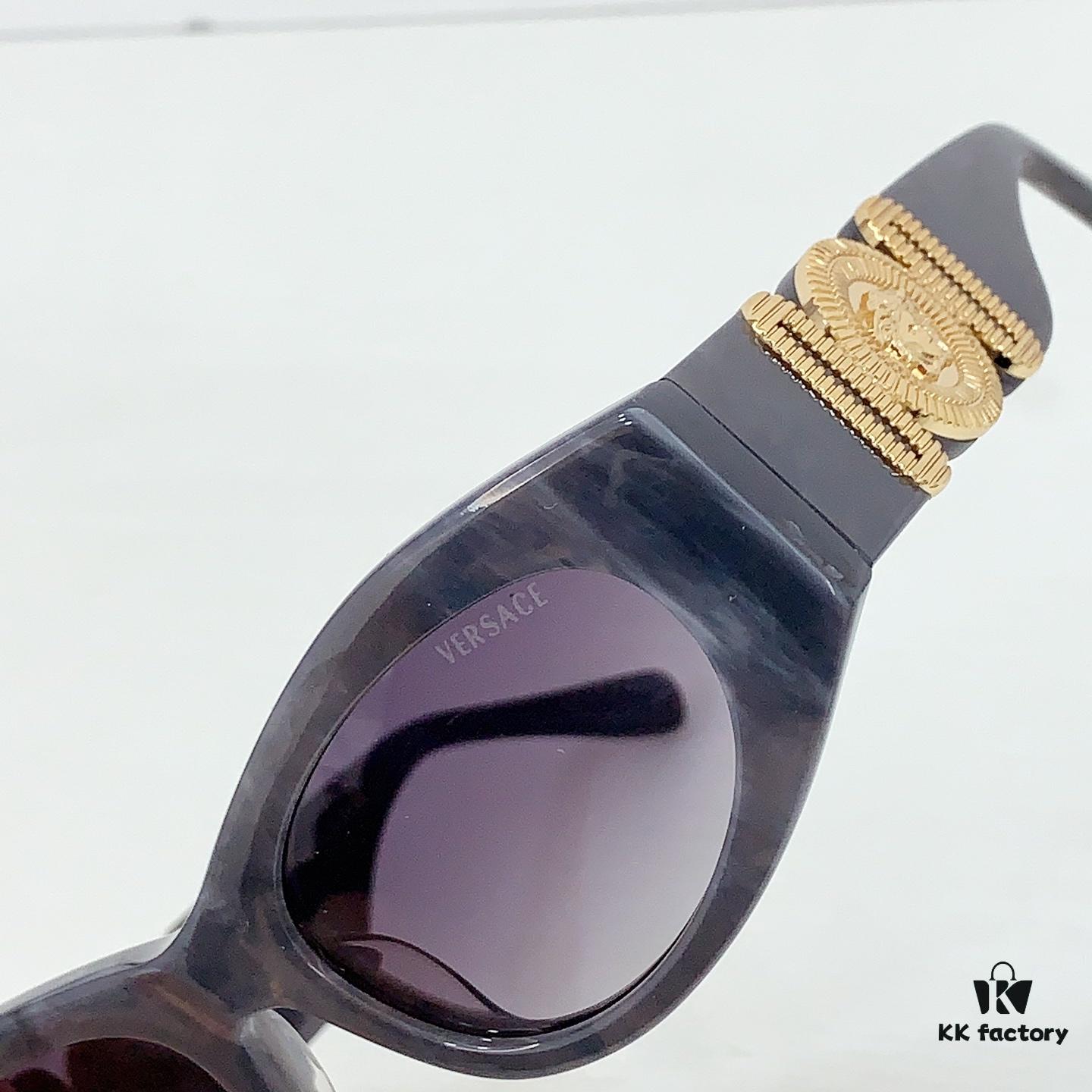 135 VERSACE MODEL: VE4478OU SIZE: 52-19-148 Sunglasses