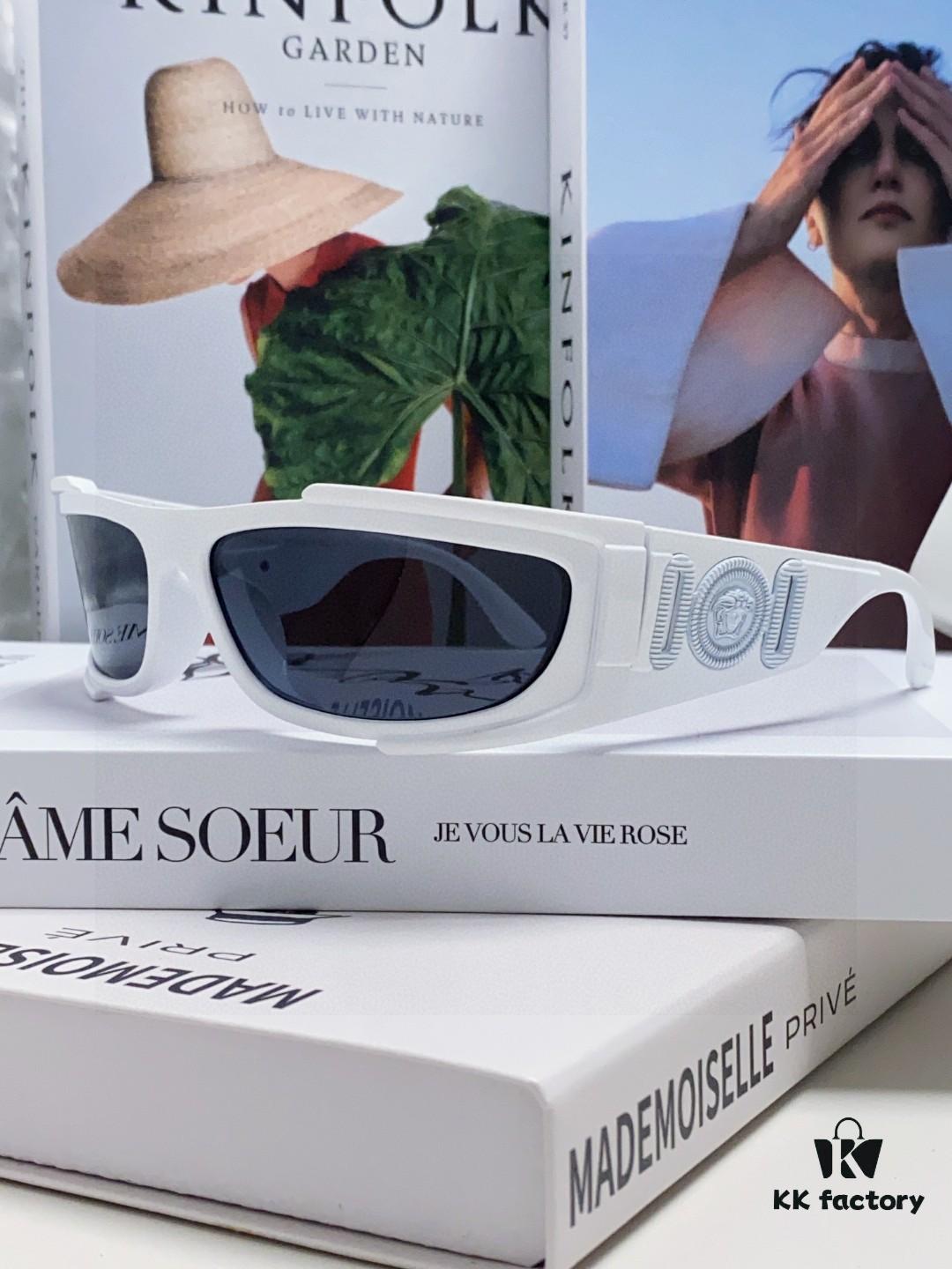 Versace Men's Fashion Pilot Full-Frame Sunglasses