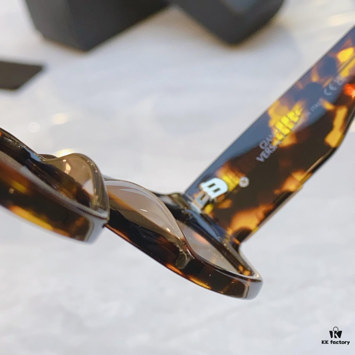 VERSACE New Model Sunglasses, MODEL: VE S89, SIZE: 55-16-145