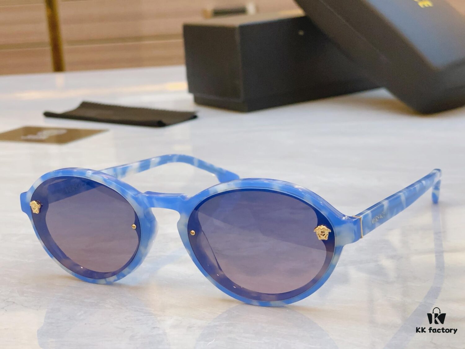 VERSACE New Model Sunglasses, MODEL: VE6772, SIZE: 56□20-145