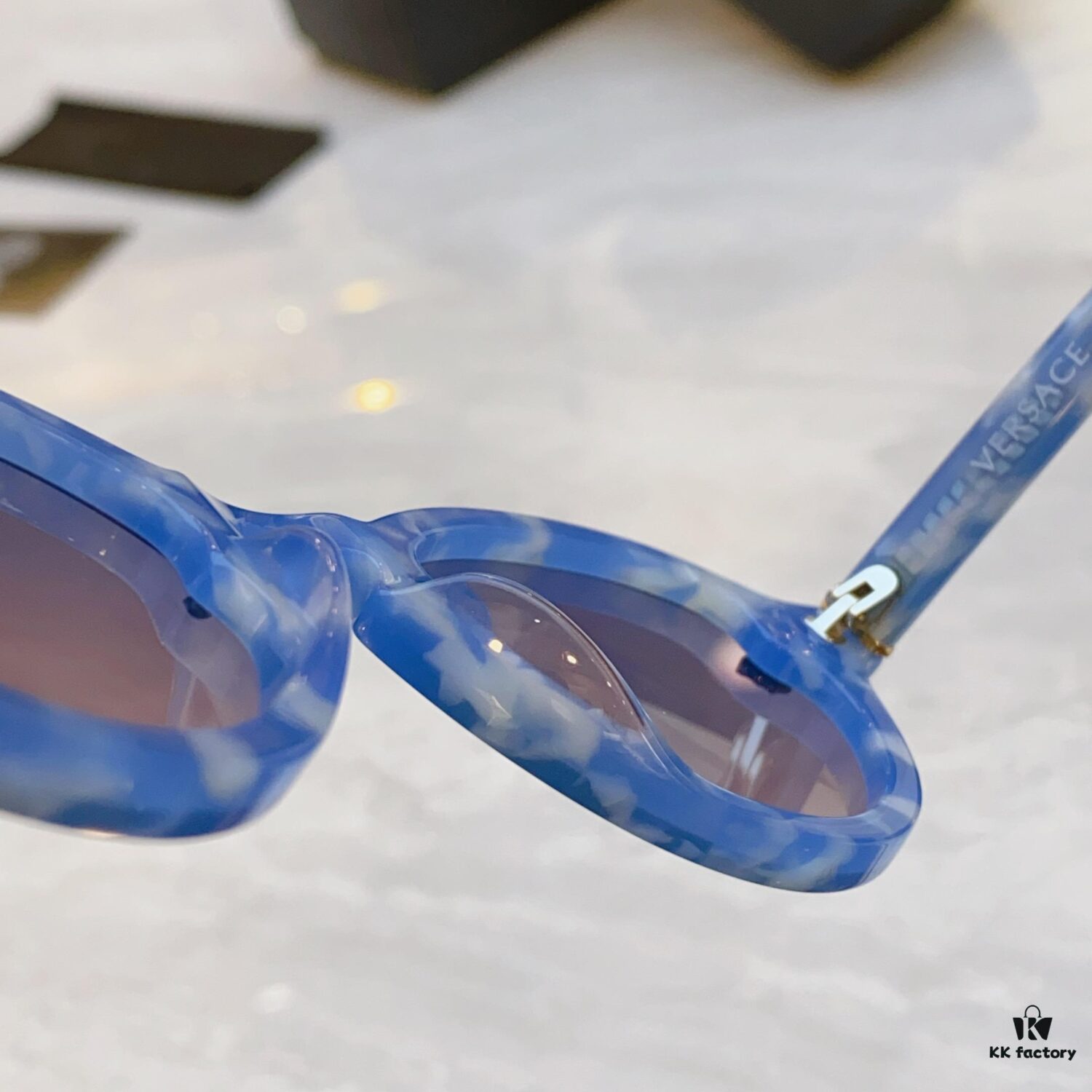 VERSACE New Model Sunglasses, MODEL: VE6772, SIZE: 56□20-145