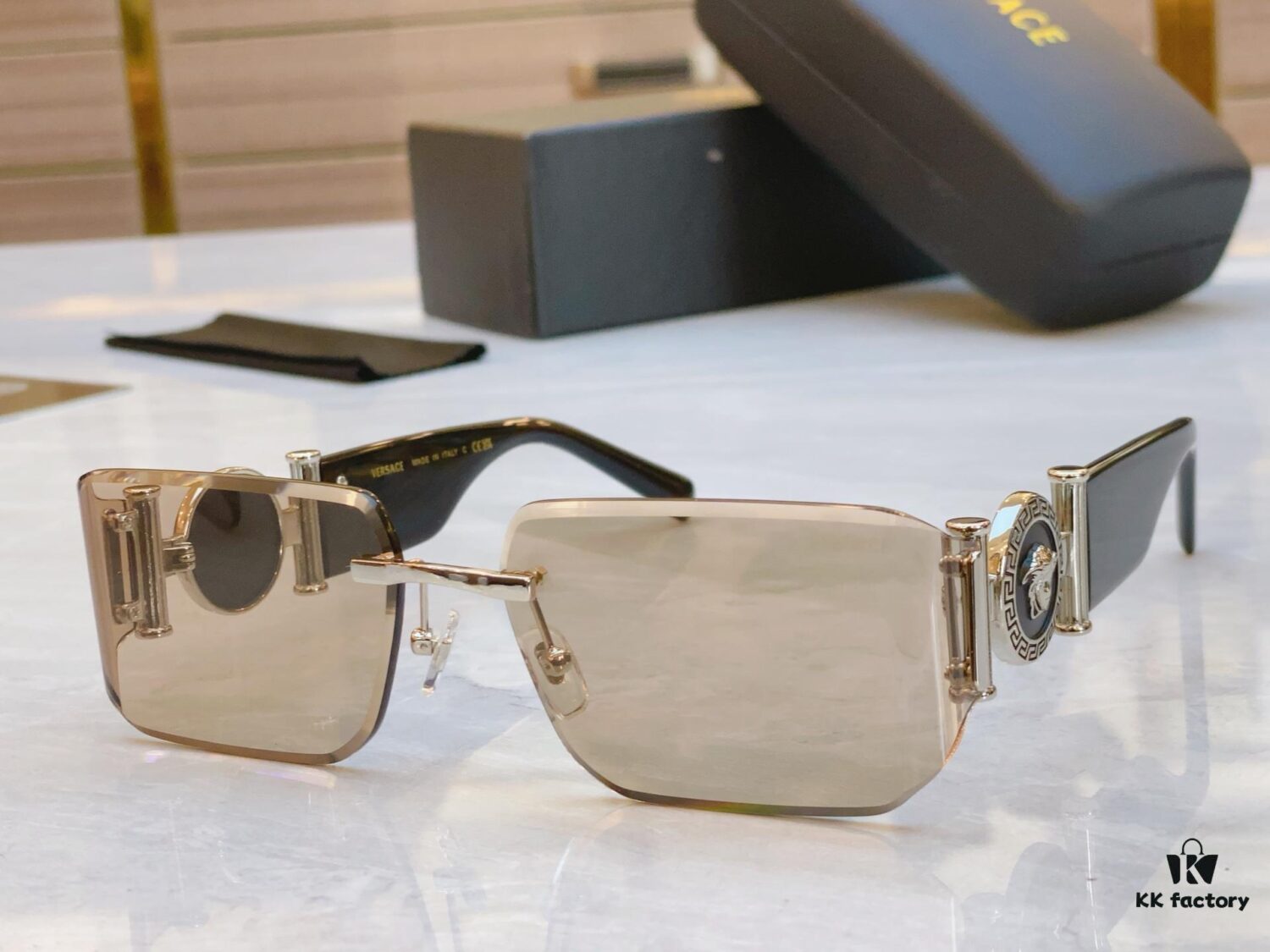 VERSACE New Model Sunglasses, MODEL: VE6772, SIZE: 63-17-138