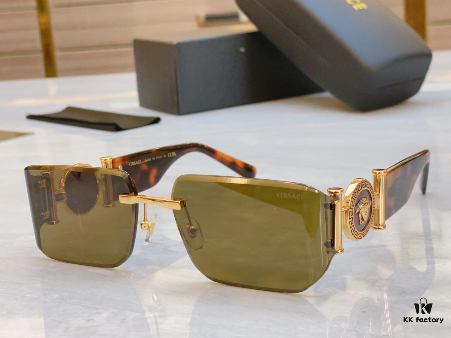 VERSACE New Model Sunglasses, MODEL: VE6772, SIZE: 63-17-138