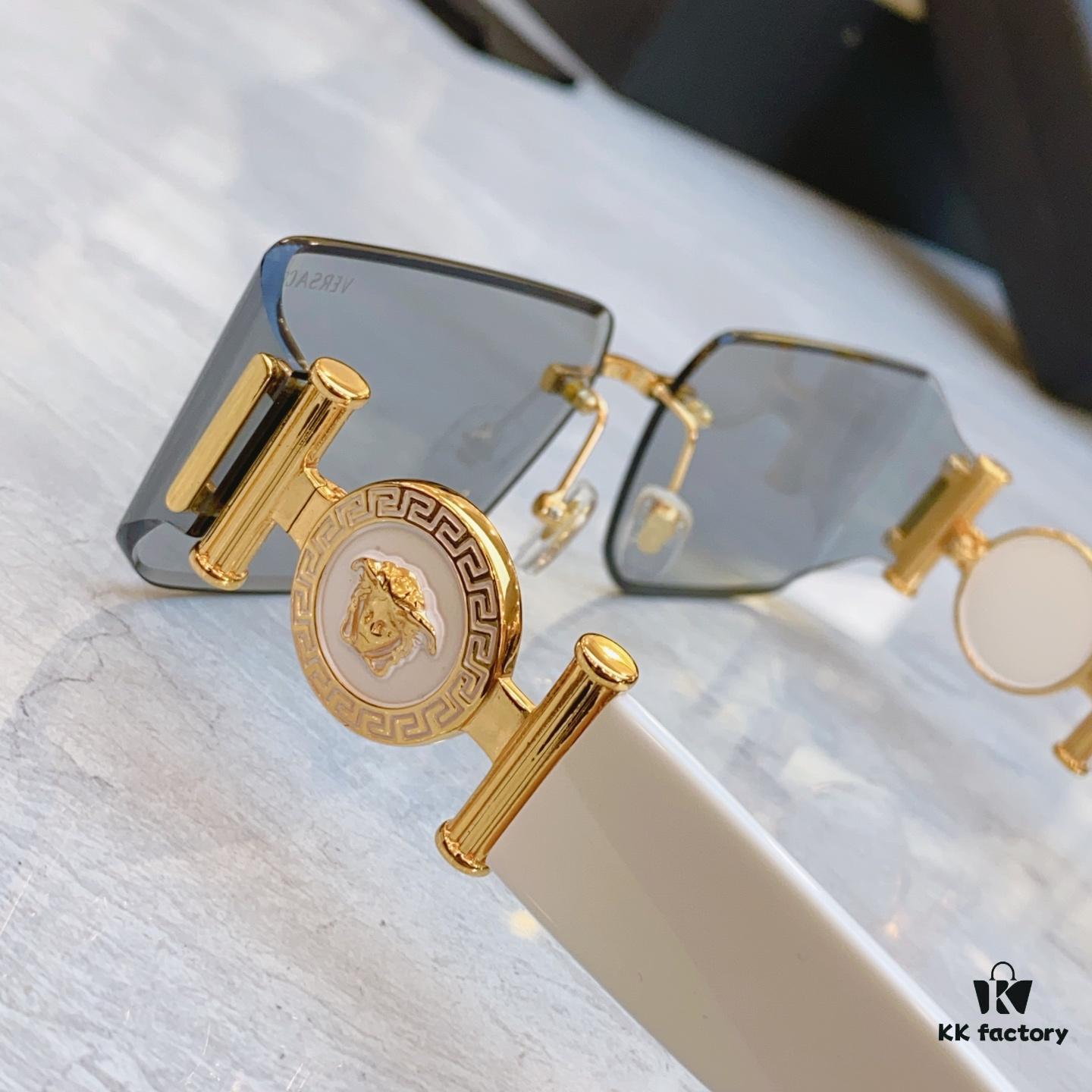 VERSACE New Model Sunglasses, MODEL: VE6772, SIZE: 63-17-138