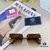 Versac* New Fashionable and Stylish Sunglasses for Women, Minimalist Streetwear Trendy UV-Protective Sunglasses