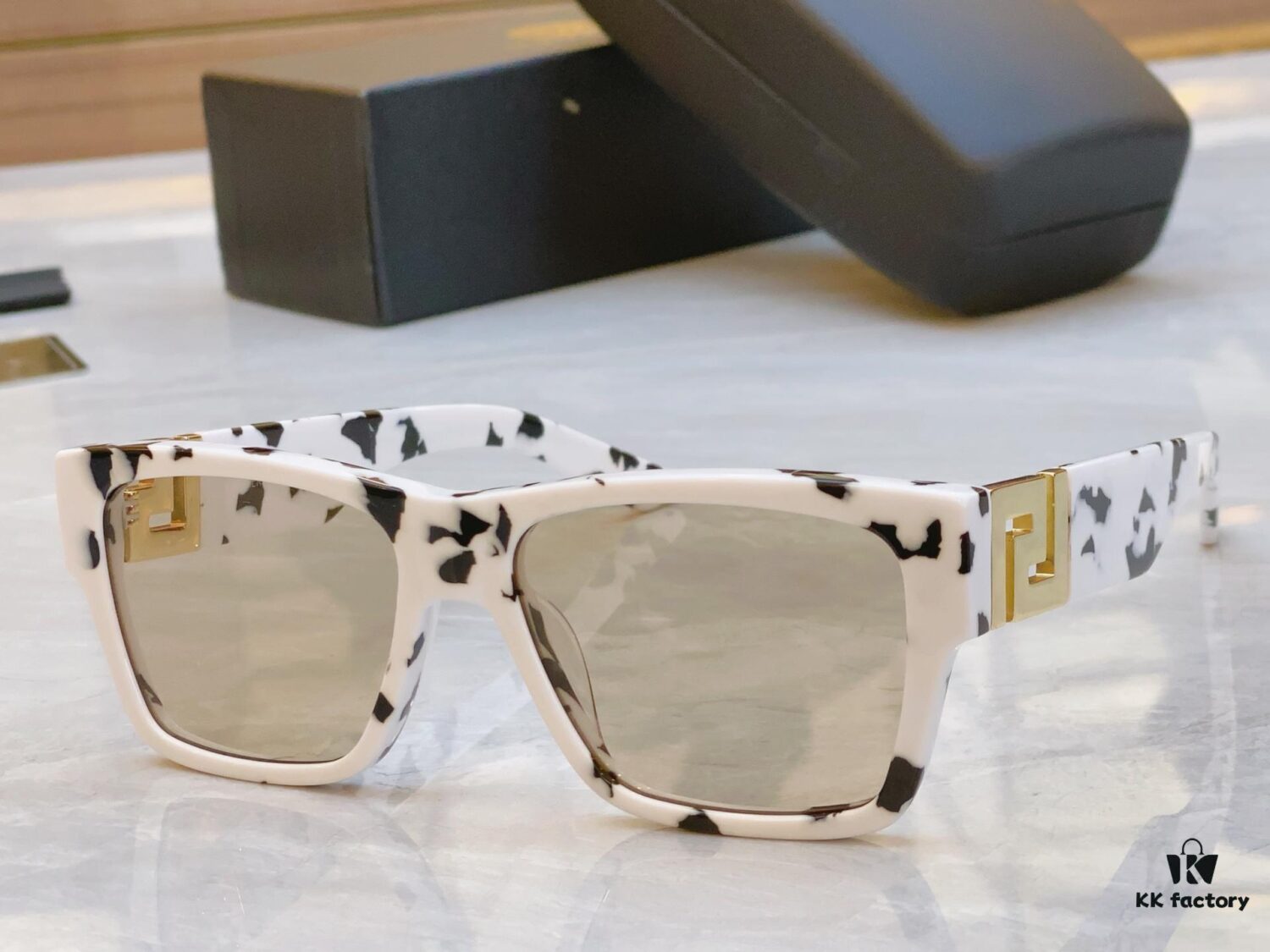 VERSACE New Model Sunglasses, MODEL: VE4296, SIZE: 55-18-145