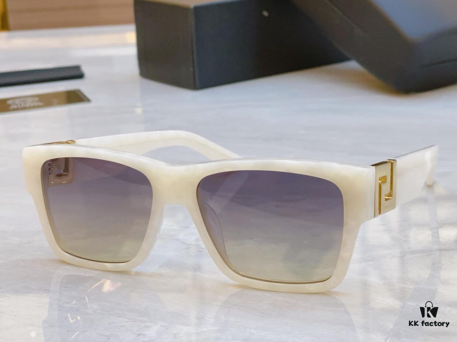 VERSACE New Model Sunglasses, MODEL: VE4296, SIZE: 55-18-145