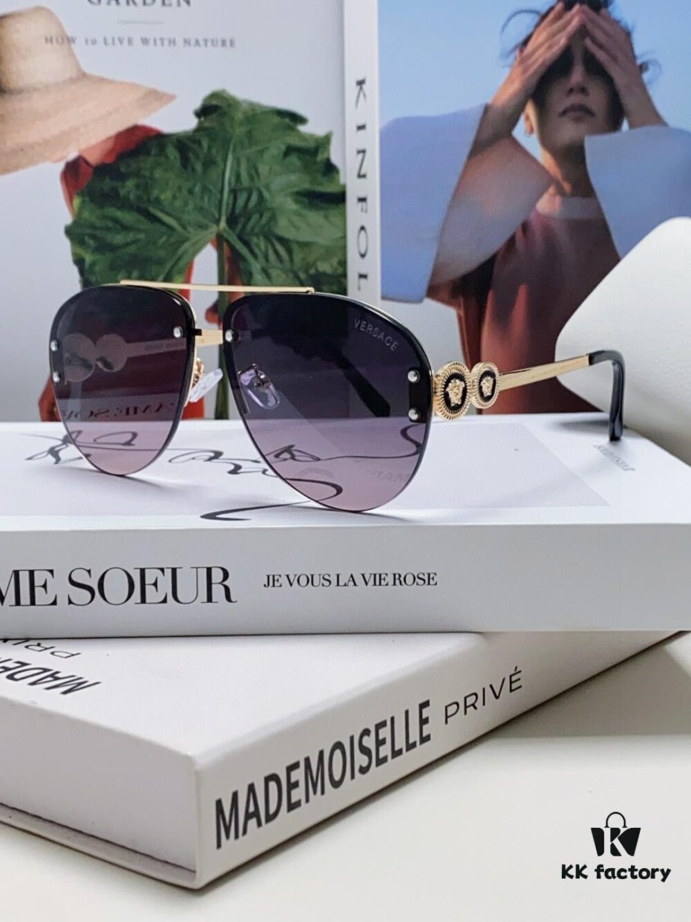 Versace 2025 Luxury Women's Pilot Engraved Sunglasses European Style Celebrity-Inspired Travel Driving Aviator Shades VE2250