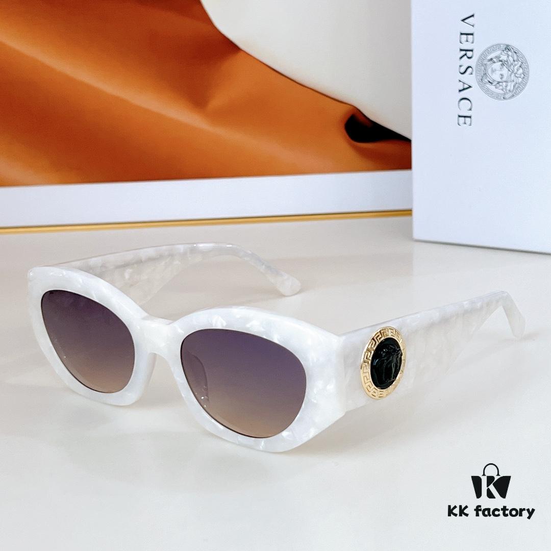 135 VERSAC* MODEL: VE420/E SIZE: 52□21-145