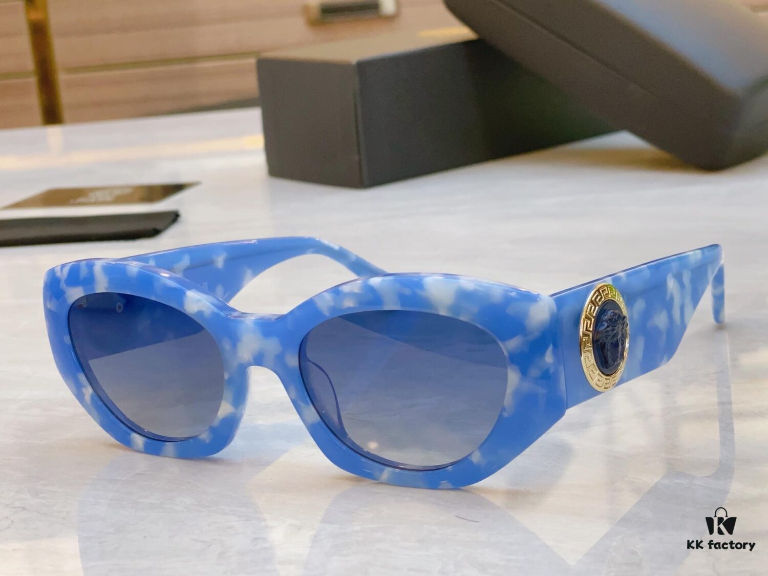 VERSACE New Model Sunglasses, MODEL: VE420/E, SIZE: 52□21-145