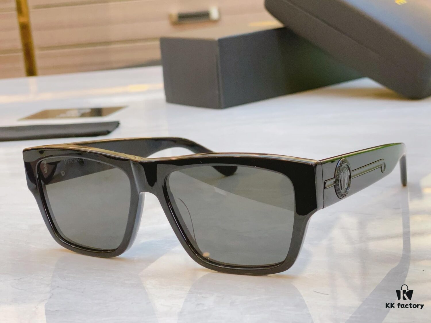 VERSACE New Model Sunglasses, MODEL: VE372N, SIZE: 56□17-145