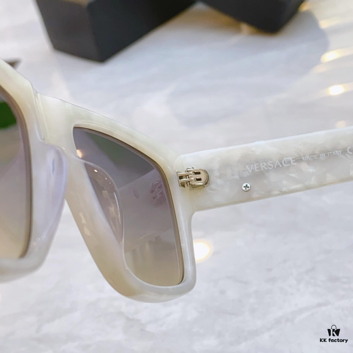 VERSACE New Model Sunglasses, MODEL: VE372N, SIZE: 56□17-145