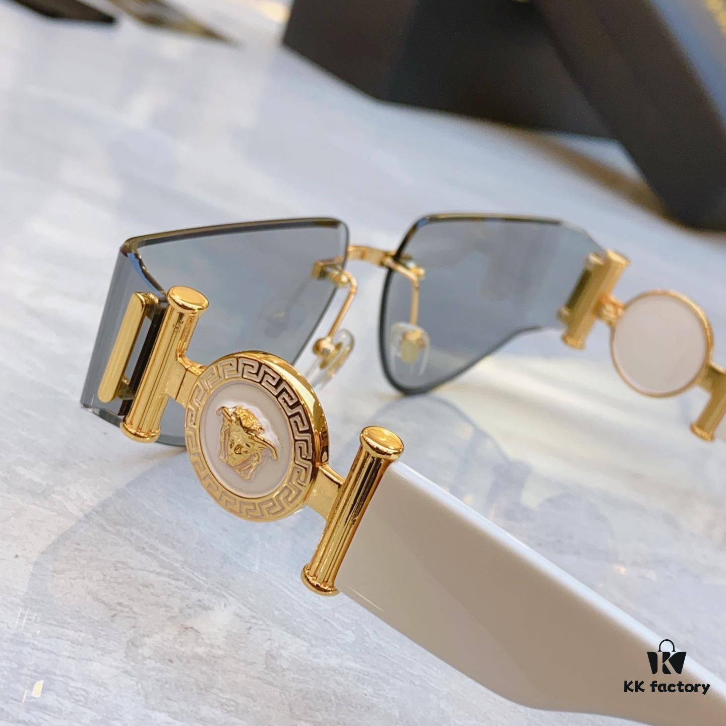 VERSACE New Model Sunglasses, MODEL: VE6773, SIZE: 63-17-138