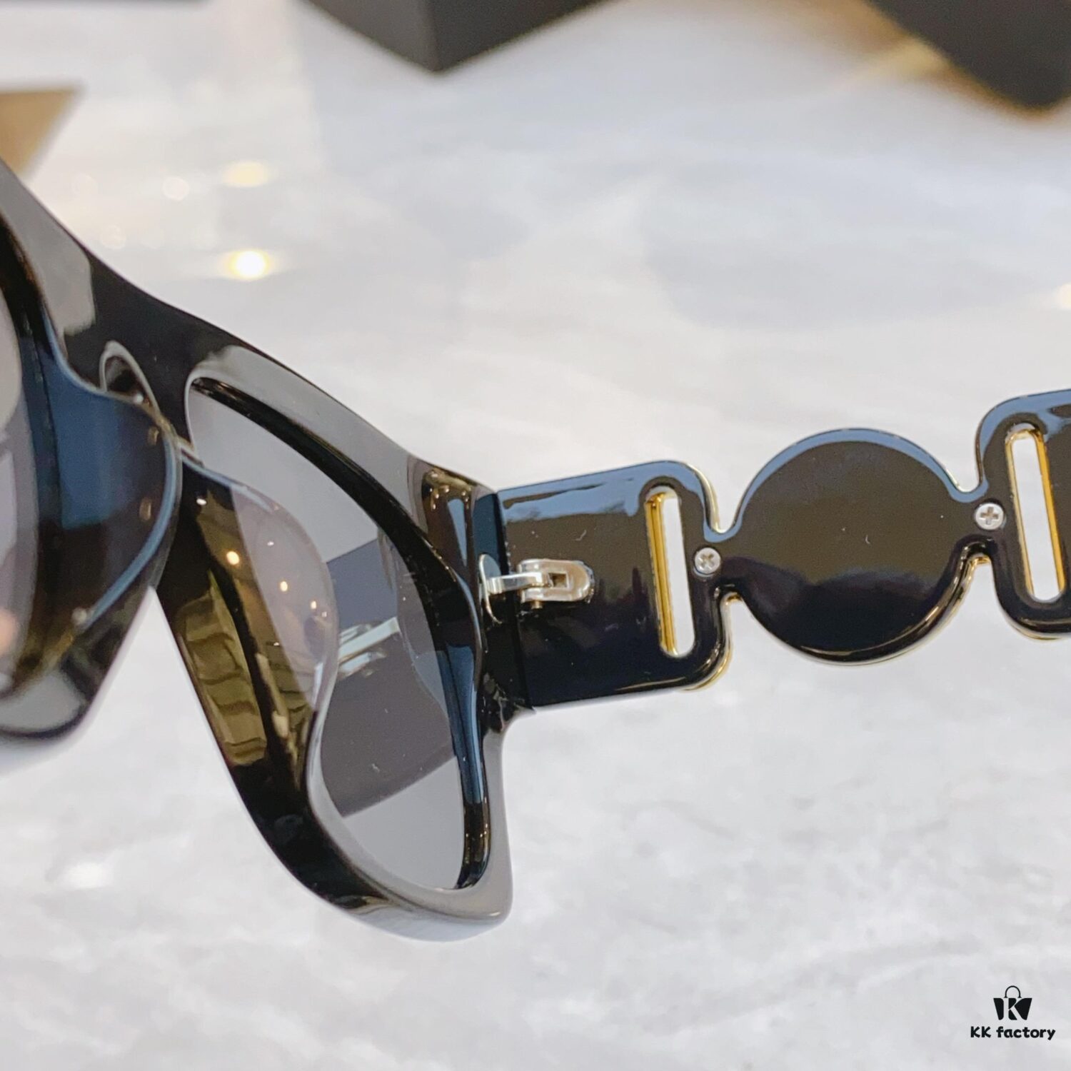 VERSACE New Model Sunglasses, MODEL: VE4479U, SIZE: 52-19-140