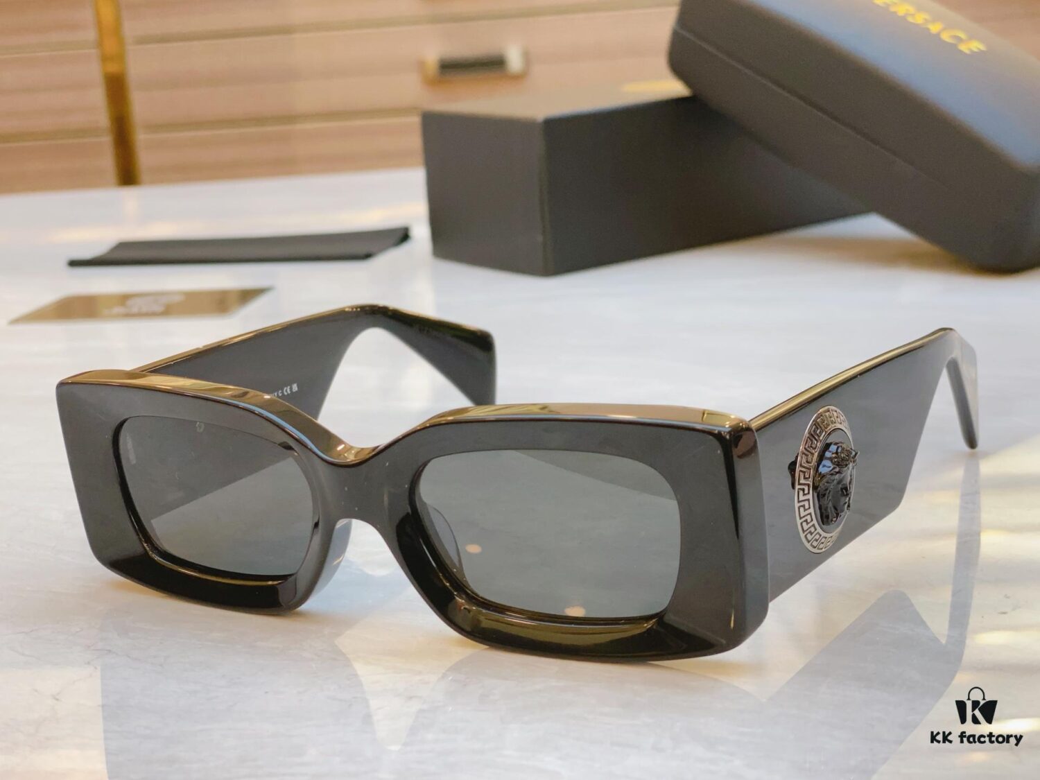 VERSACE New Model Sunglasses, MODEL: VE4474U, SIZE: 52□20-140