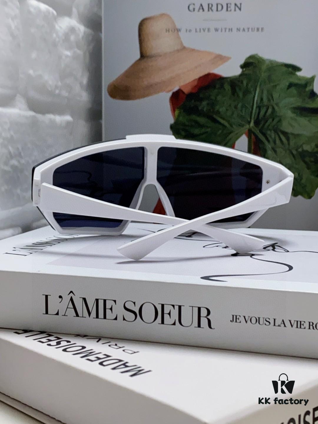 VERSACE Versace [2025 Spring/Summer New Arrival] Unisex Sunglasses, Integrated Mask-Style Goggles