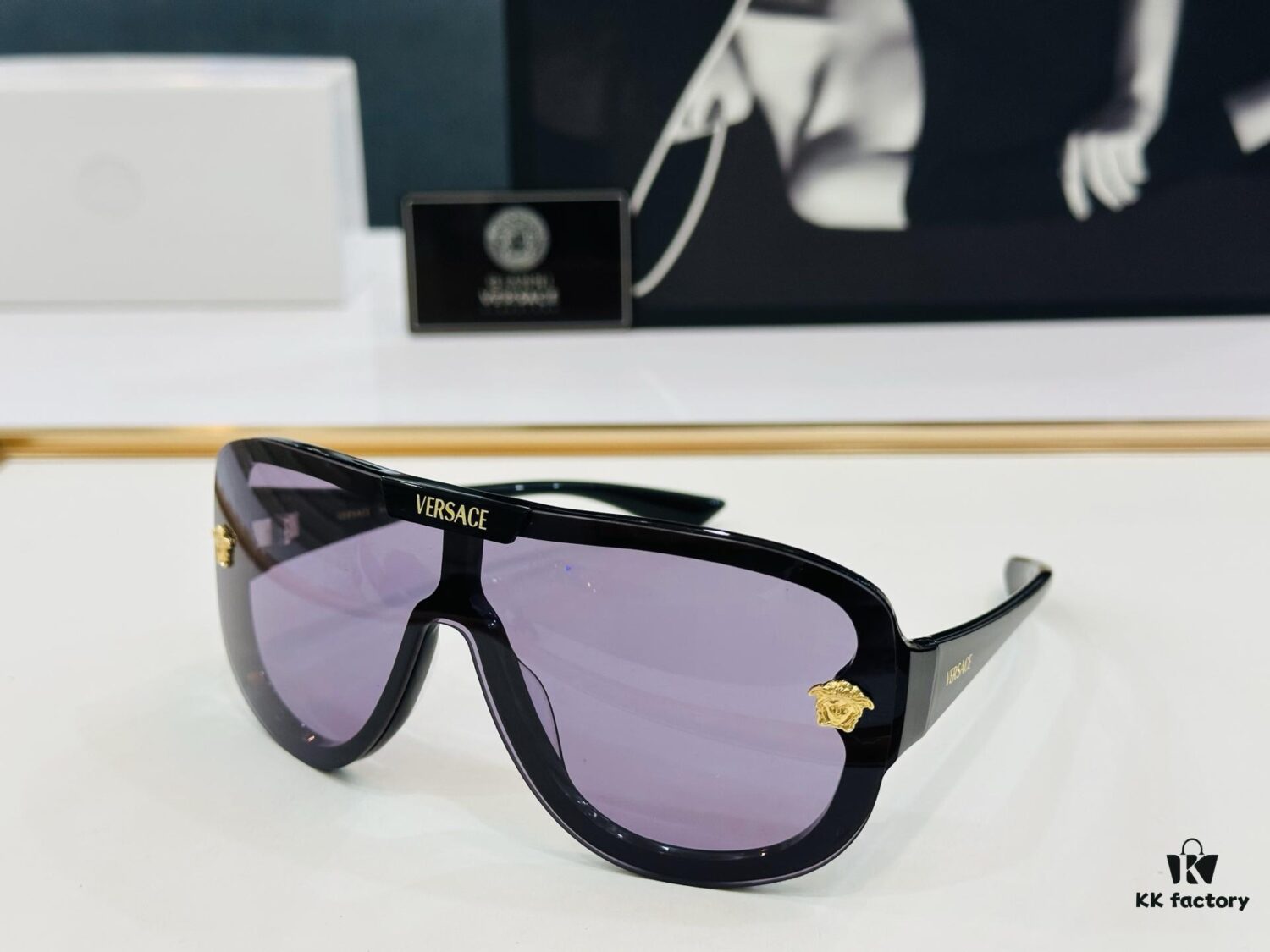 VERSACE VESACE Model VE6561 Size 147 Box 0-125 Stylish Sunglasses