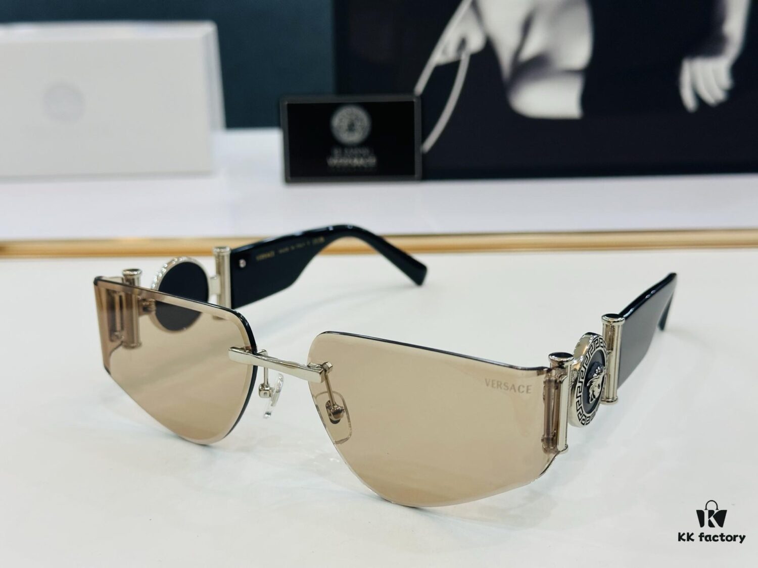 VERSACE VISION MODEL: VE6773 SIZE: 63□17-138 XL STYLE SUNGLASSES