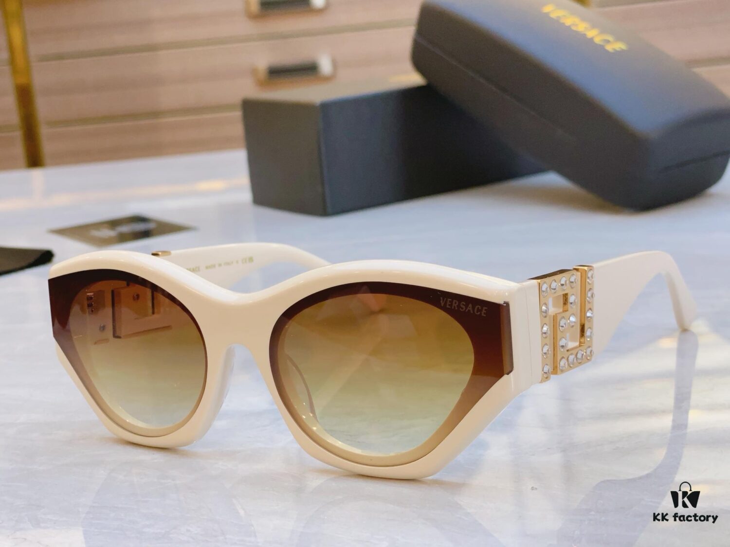 VERSACE New Model Sunglasses, MODEL: VE6784, SIZE: 63-19-142