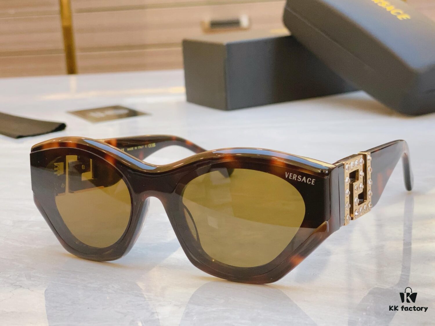 VERSACE New Model Sunglasses, MODEL: VE6784, SIZE: 63-19-142