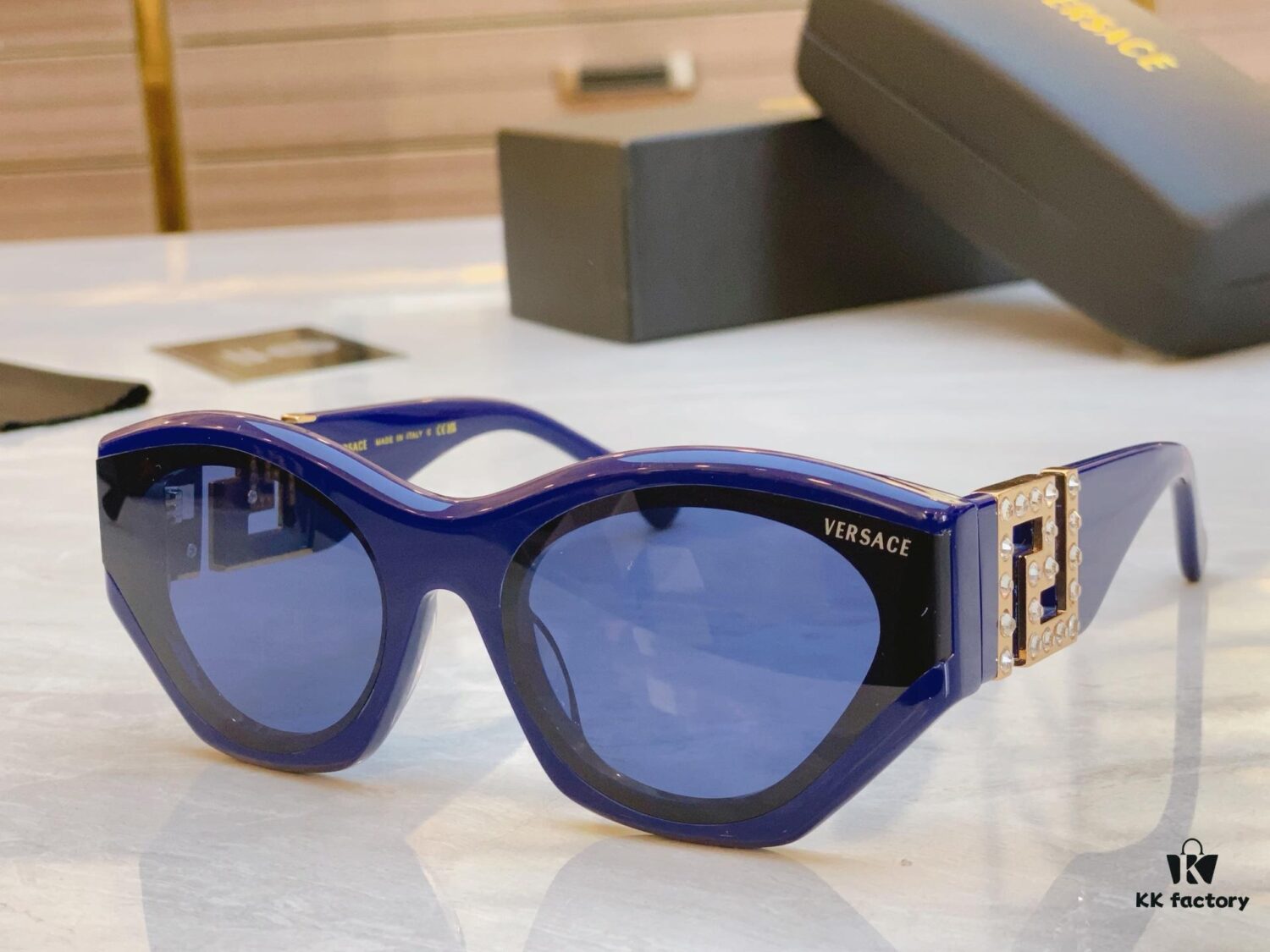 VERSACE New Model Sunglasses, MODEL: VE6784, SIZE: 63-19-142