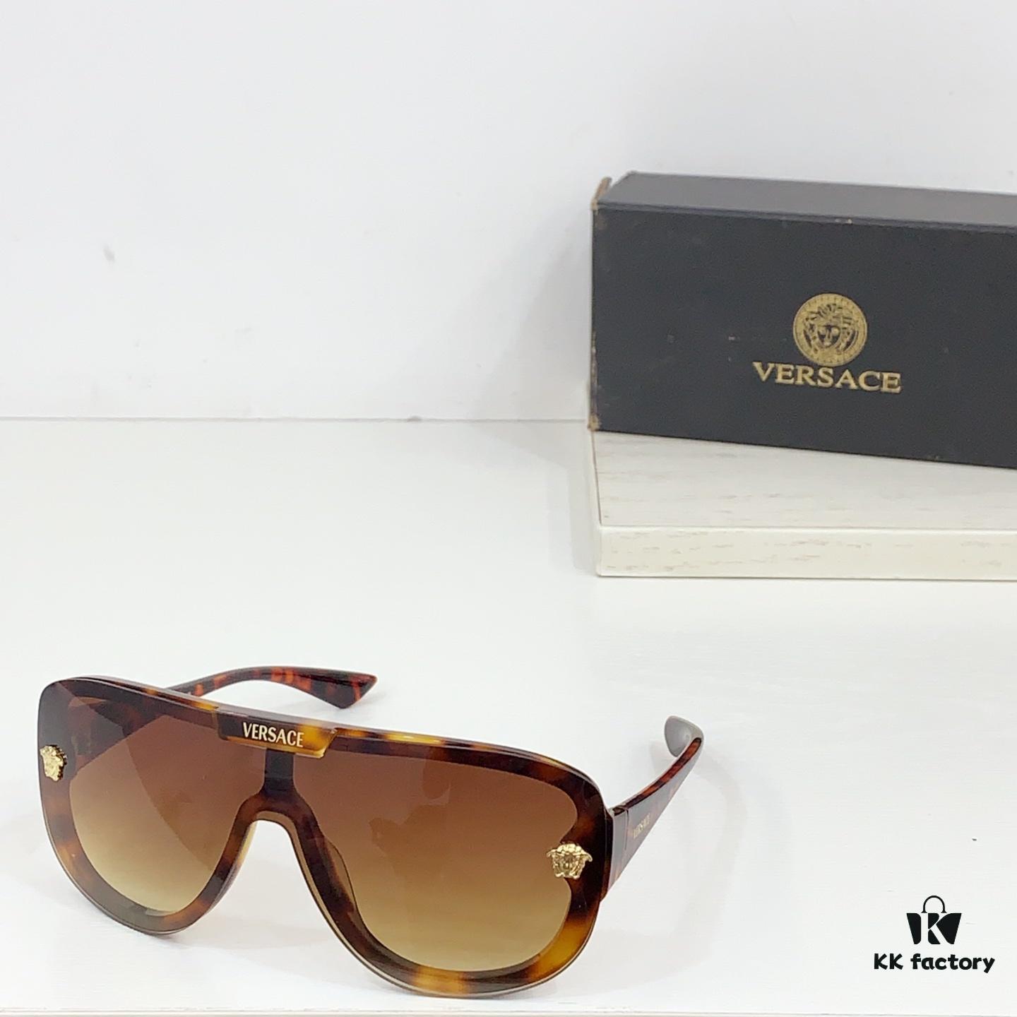 150 VERSACE MOD: VE6561 Size: 147