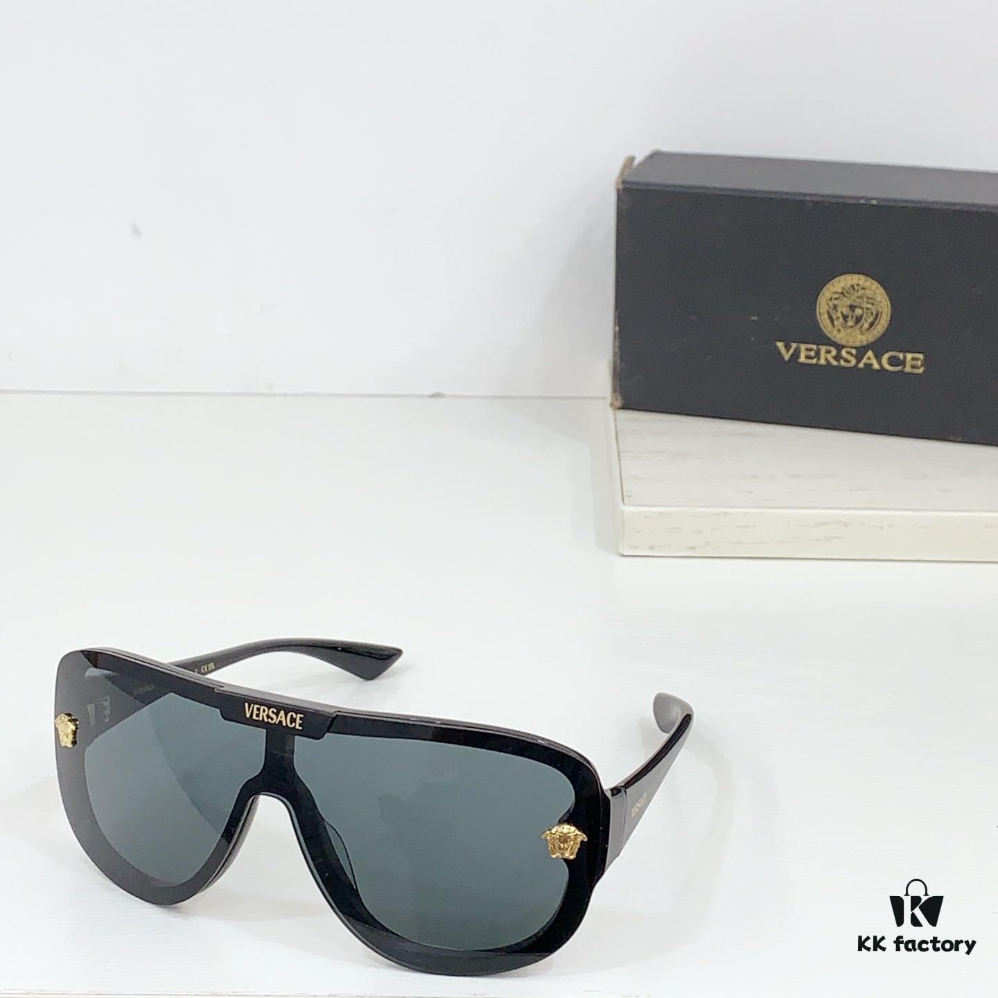 150 VERSACE MOD: VE6561 Size: 147