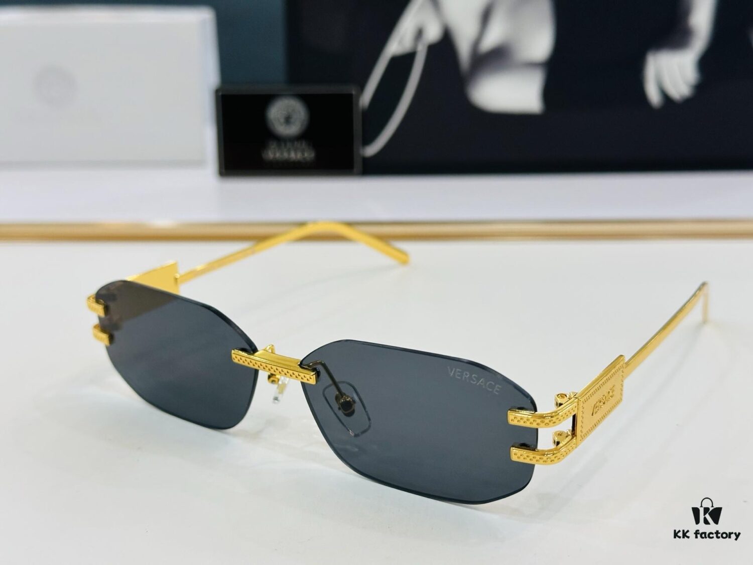 VERSACE VE2274 Sunglasses Model: VE2274 Size: 58 □ 13-140