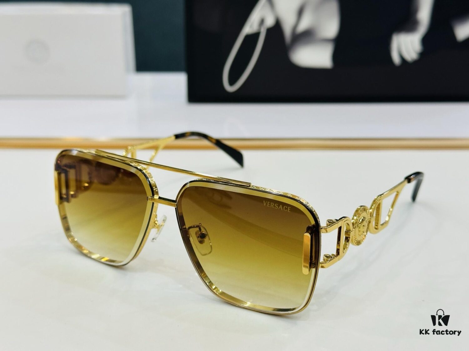 VERSACE V-Frame Sunglasses MOD: VE4707 Size: 62□12-145