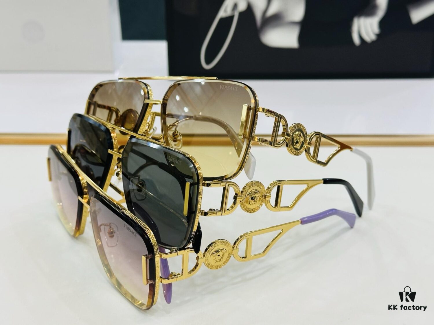 VERSACE V-Frame Sunglasses MOD: VE4707 Size: 62□12-145