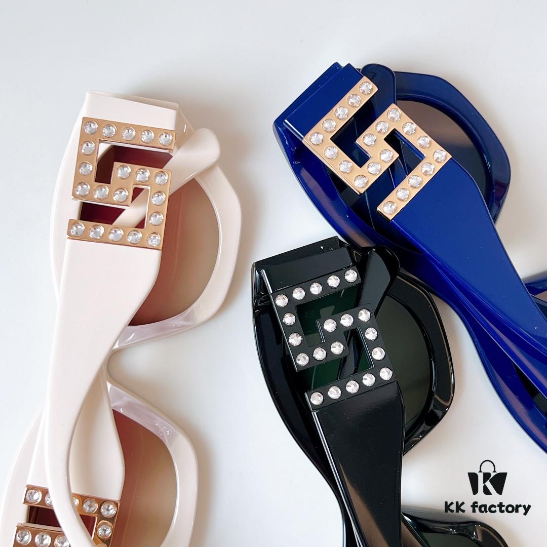 135 VERSA* Mod: VE6784 Size: 63-19-142