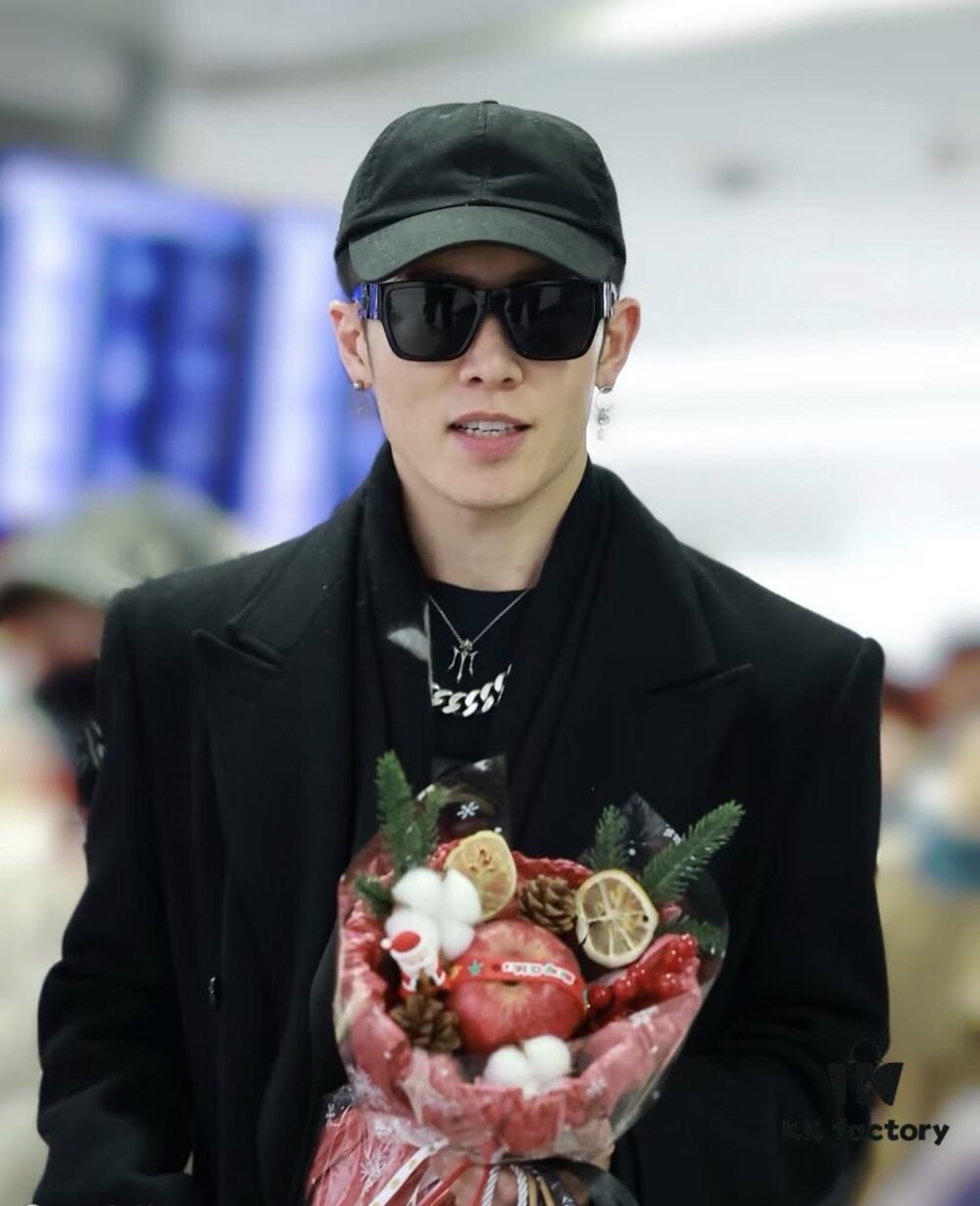 120 VERSAC* Versace Official Website New Arrival Miyavi Same Style Sunglasses 😎 MODEL: VE4483 SIZE: 55-17-145