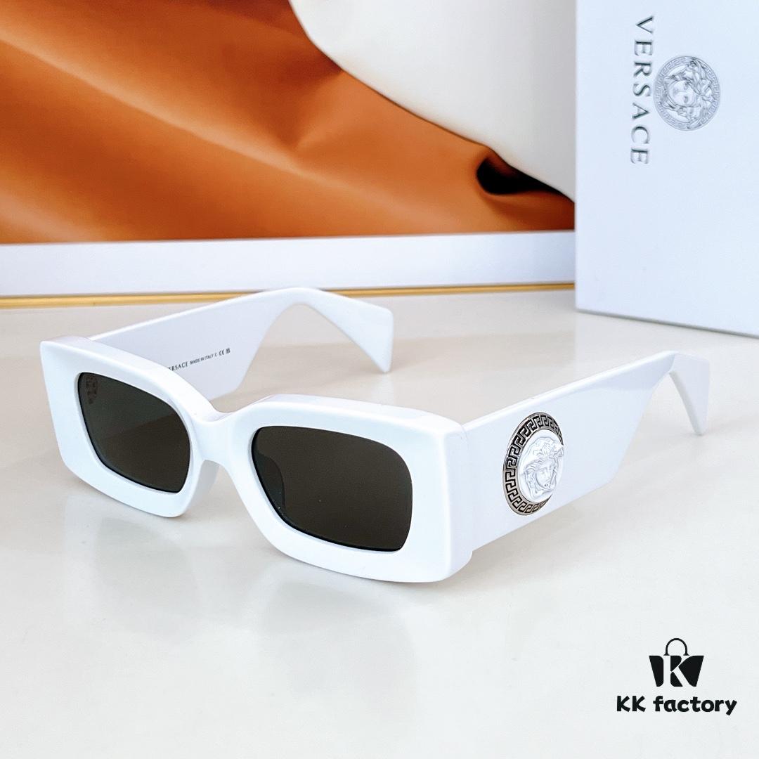 110 VERSAC* MODEL: 4474U SIZE: 52□20-140