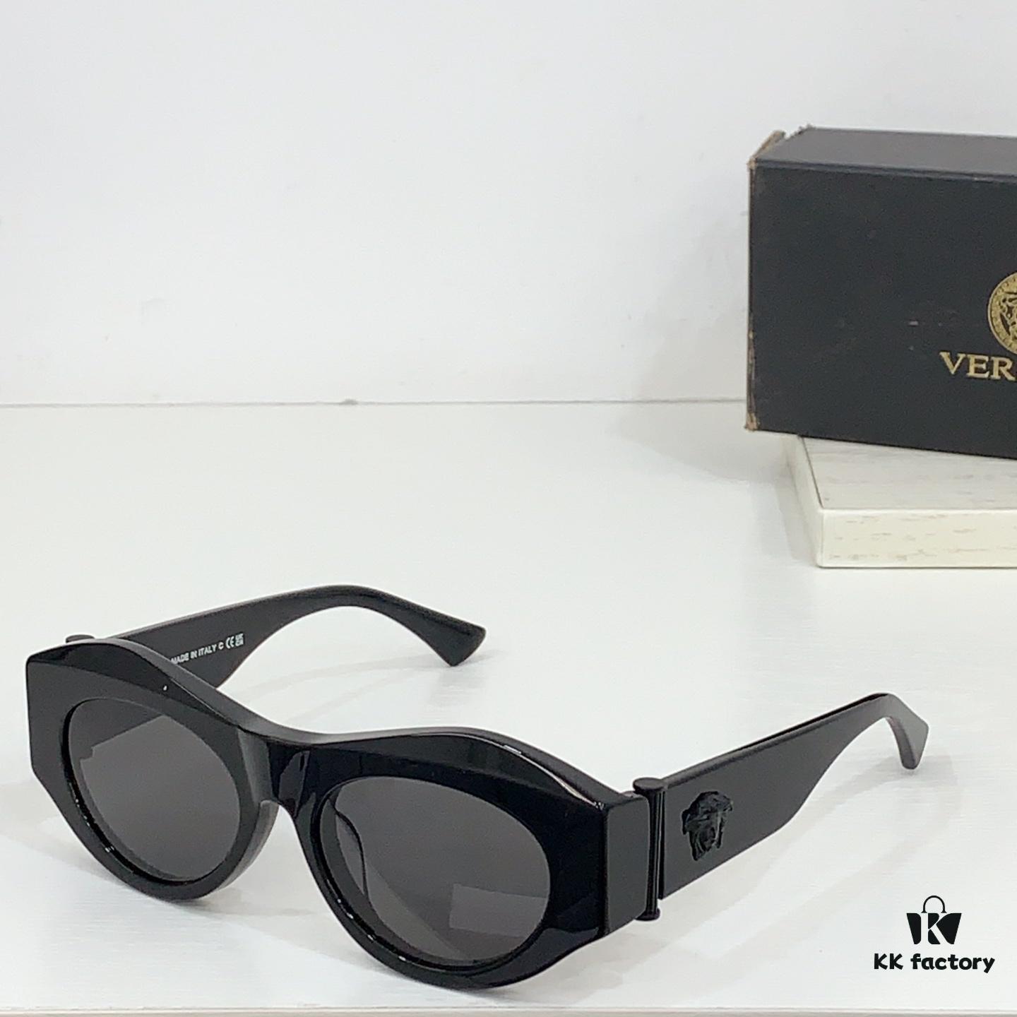 160 VERSACE MODEL VE 4477-U SIZE 52□19-135 Sunglasses