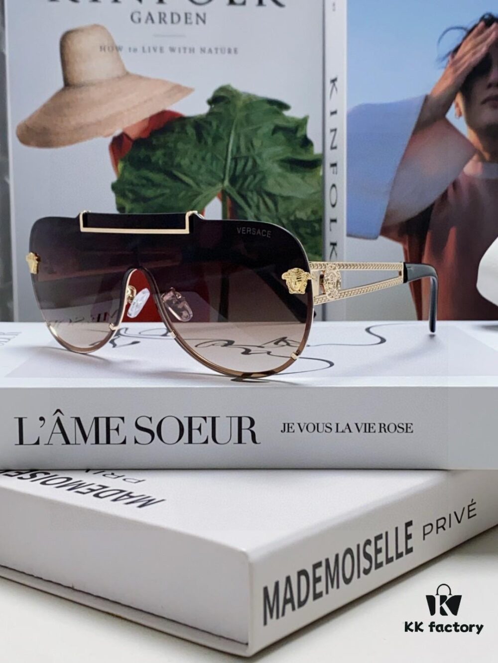 Versace 2024 New Fashion Oversized Letter Sunglasses for Women, UV-Protective One-Piece Tinted Lenses, Unisex Stylish Sun Glasses