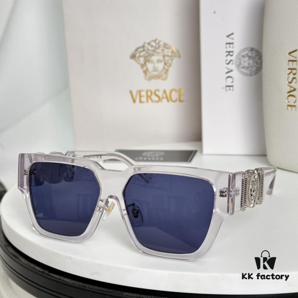 120 Original New VERSACE Model: VE4483D Sunglasses Size: 58-15-140