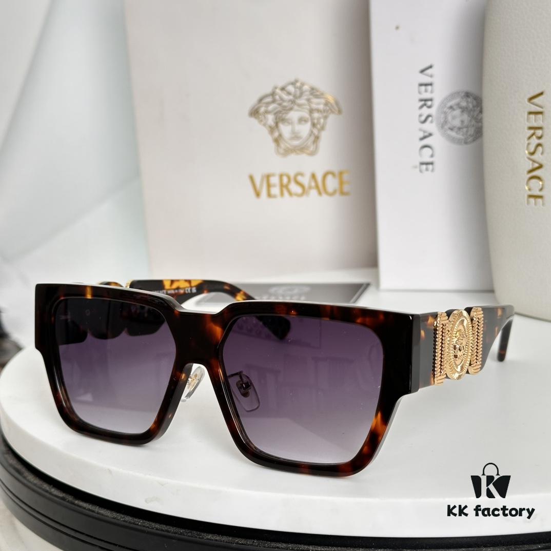 120 Original New VERSACE Model: VE4483D Sunglasses Size: 58-15-140