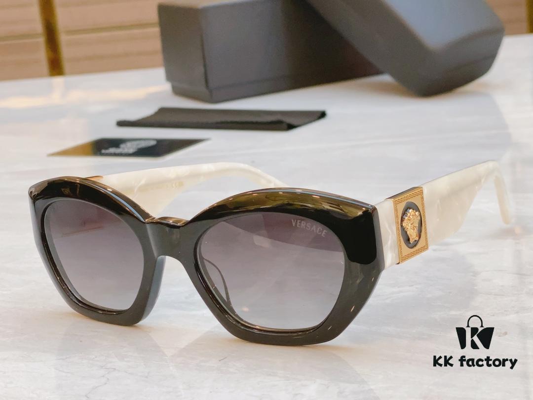 VERSACE New Model Sunglasses 🕶️, MODEL: 420/C, SIZE: 53□20-145