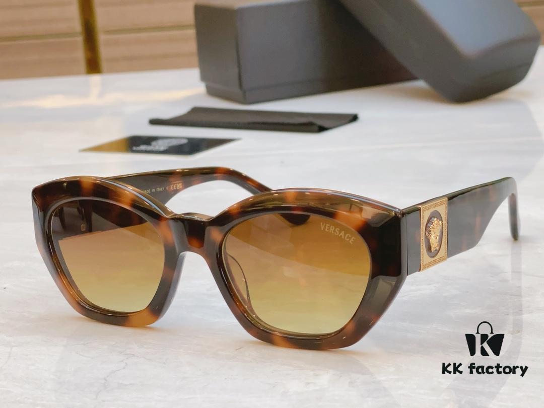 VERSACE New Model Sunglasses 🕶️, MODEL: 420/C, SIZE: 53□20-145