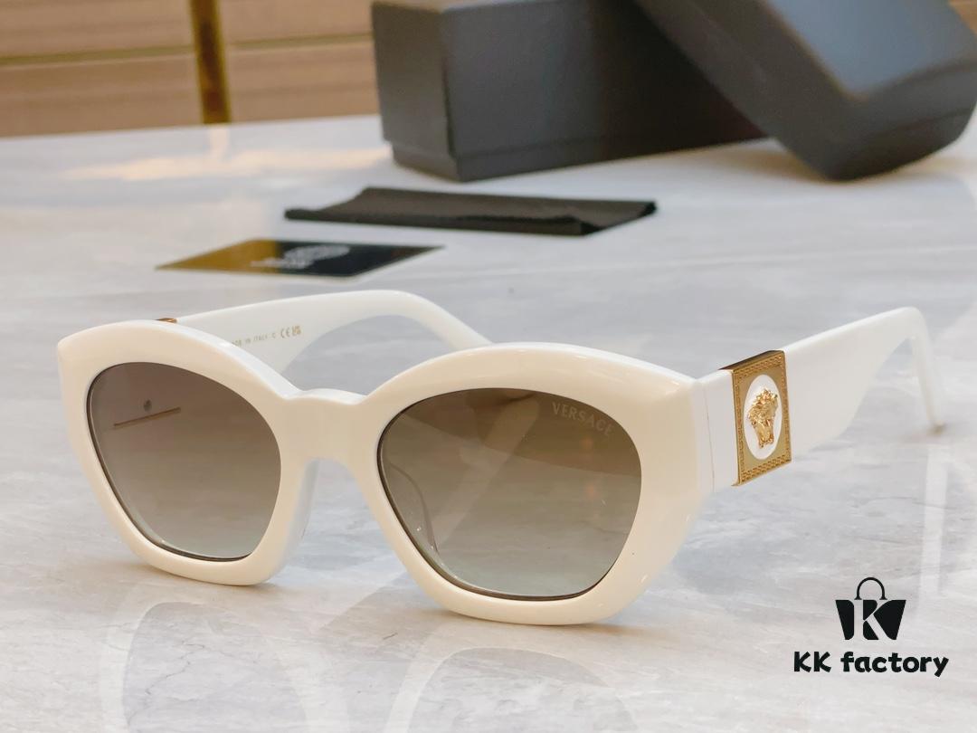 VERSACE New Model Sunglasses 🕶️, MODEL: 420/C, SIZE: 53□20-145