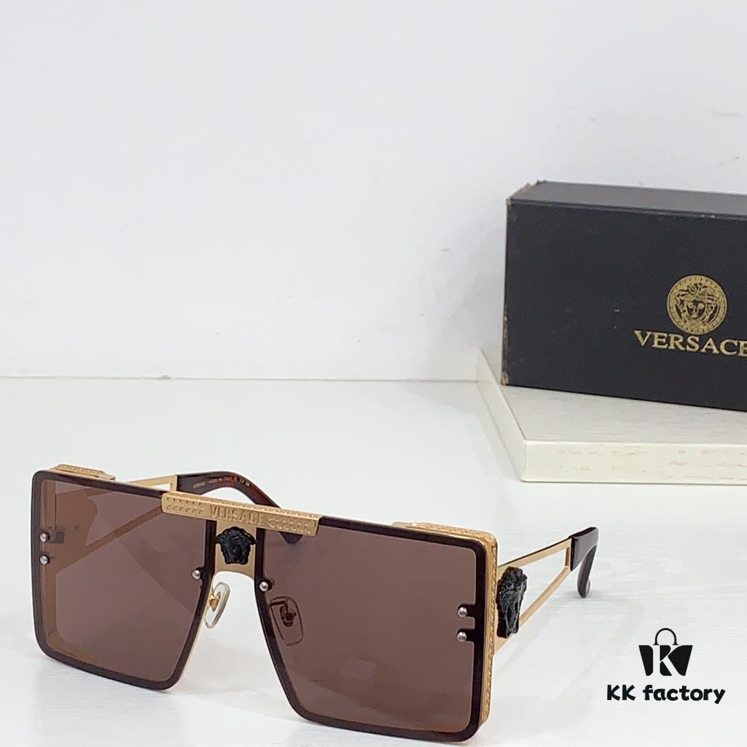 130 VERSACE VE6720 Size: 67-14-145 Sunglasses