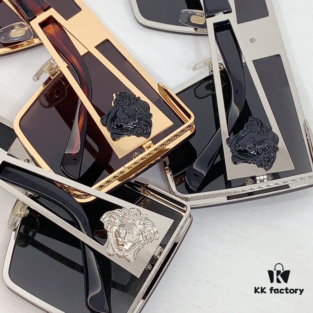 130 VERSACE VE6720 Size: 67-14-145 Sunglasses